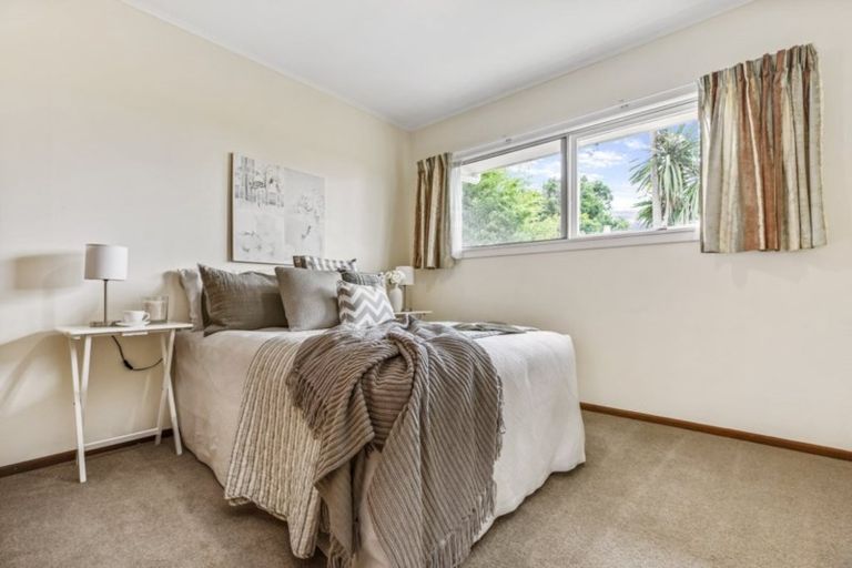 Photo of property in 264 Titirangi Road, Titirangi, Auckland, 0604