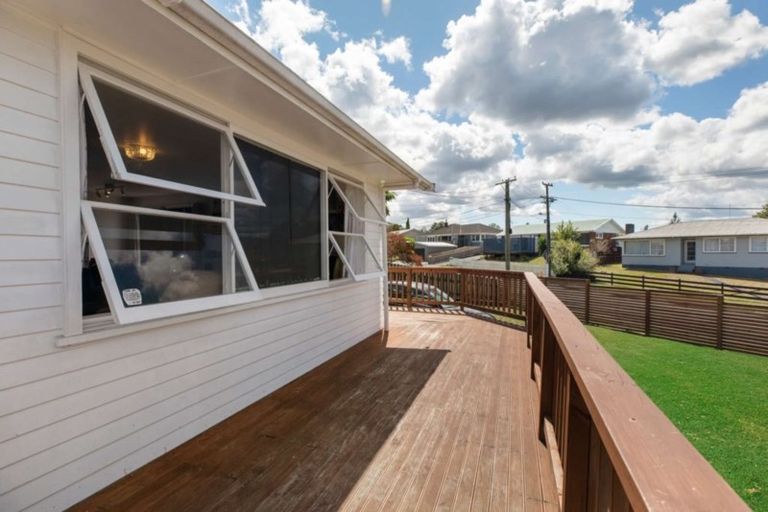 Photo of property in 33 Orion Street, Papakura, 2110