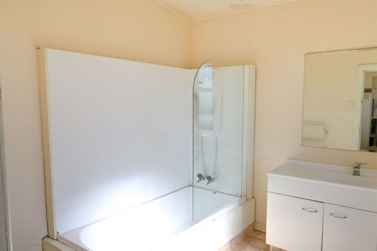 Photo of property in 26 Poole Street, Kaitangata, 9210