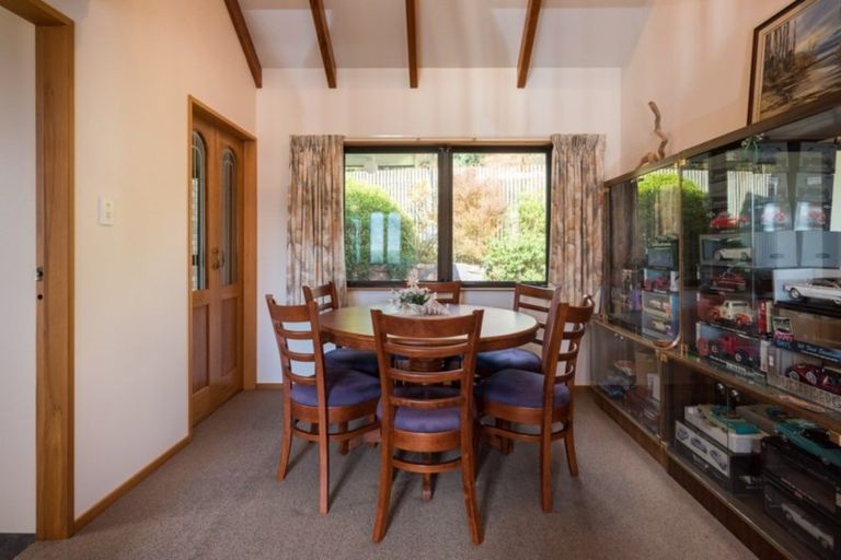 Photo of property in 18 Moana View Road, Waikawa, Picton, 7220