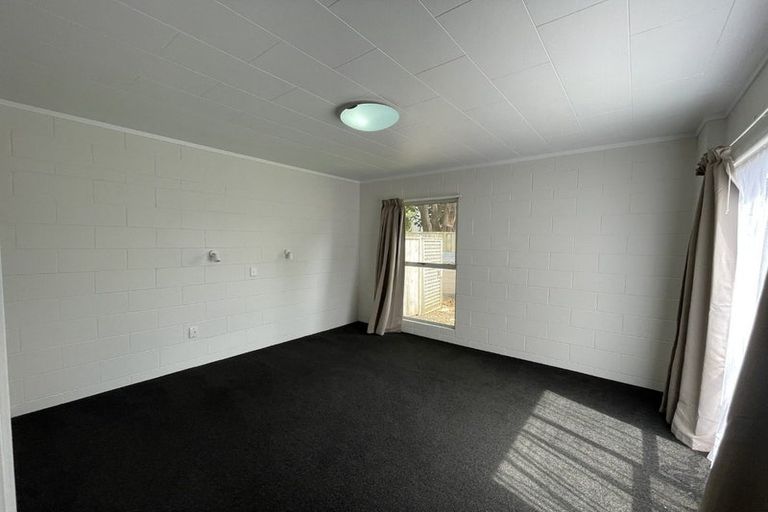 Photo of property in 9 Prudence Place, Oakura, 4314