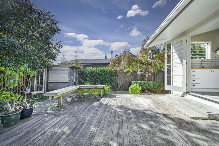Photo of property in 40 Te Aute Road, Havelock North, 4130