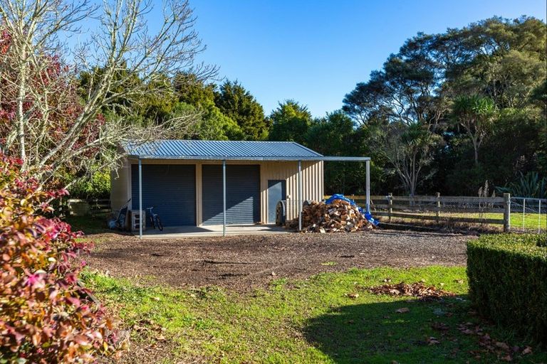 Photo of property in 417 Waitoki Road, Waitoki, Silverdale, 0994