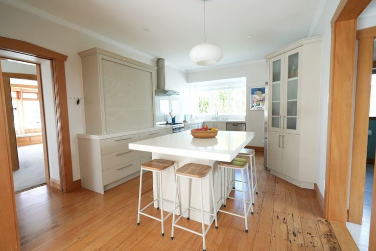 Photo of property in 6 Kent Street, Riverhead, 0820