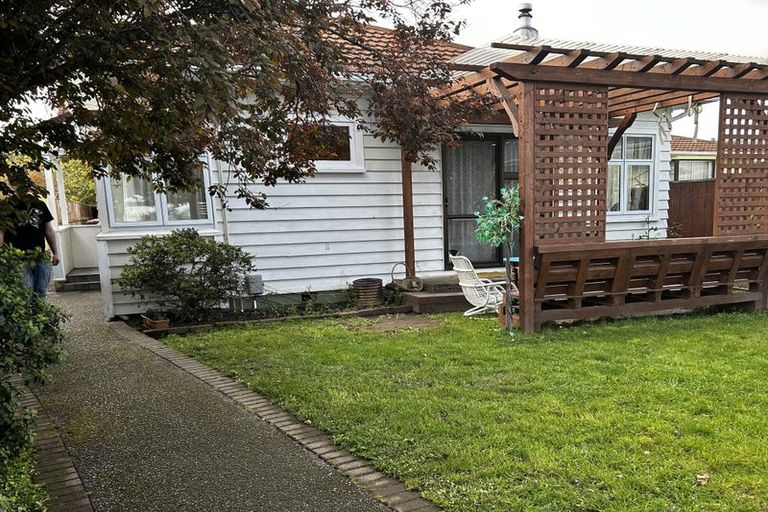 Photo of property in 16 Connolly Street, Boulcott, Lower Hutt, 5010