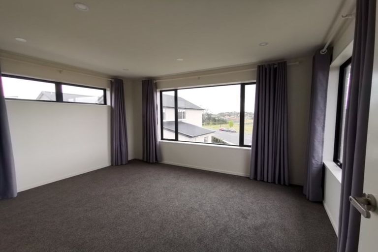Photo of property in 29 Westgate Drive, Westgate, Auckland, 0614
