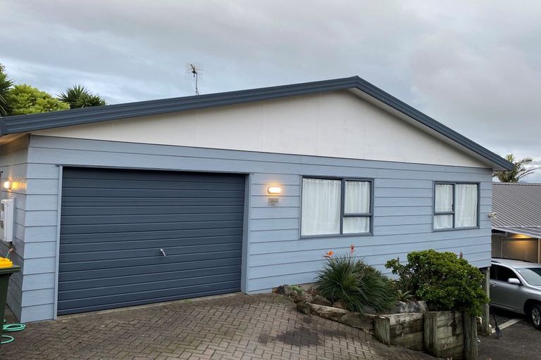 Photo of property in 105 Sandspit Road, Shelly Park, Auckland, 2014