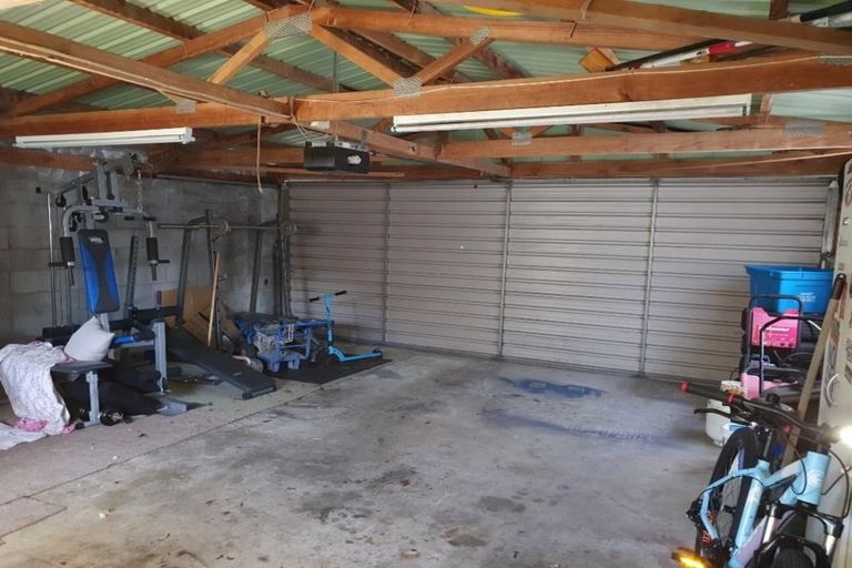 Photo of property in 16 Elder Grove, Whalers Gate, New Plymouth, 4310