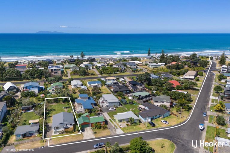 Photo of property in 49 Hillview Road, Waihi Beach, 3611