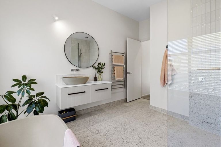 Photo of property in 194 Peninsula Road, Kawarau Falls, Queenstown, 9300