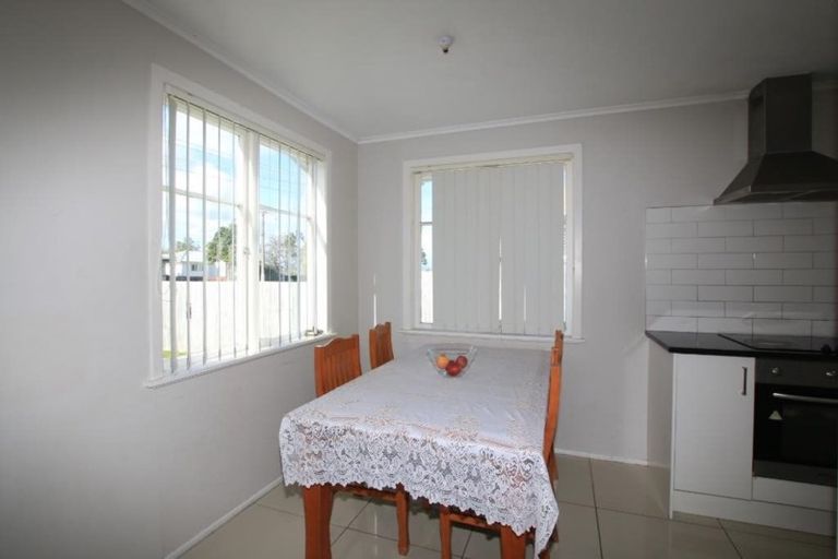 Photo of property in 35 Claymore Street, Manurewa, Auckland, 2102