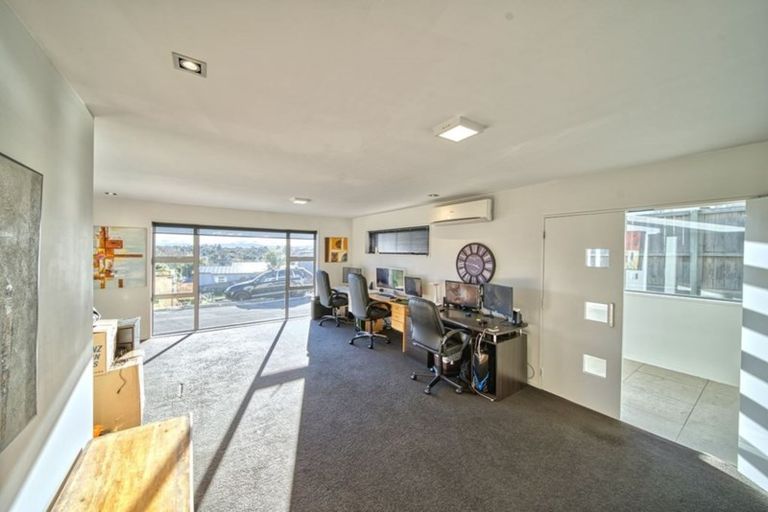 Photo of property in 10 Sepia Lane, Huntsbury, Christchurch, 8022