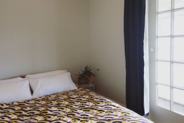 Photo of property in 111 Austin Street, Mount Victoria, Wellington, 6011