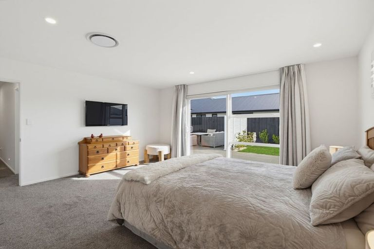 Photo of property in 9 Cam Mill Place, Rangiora, 7400