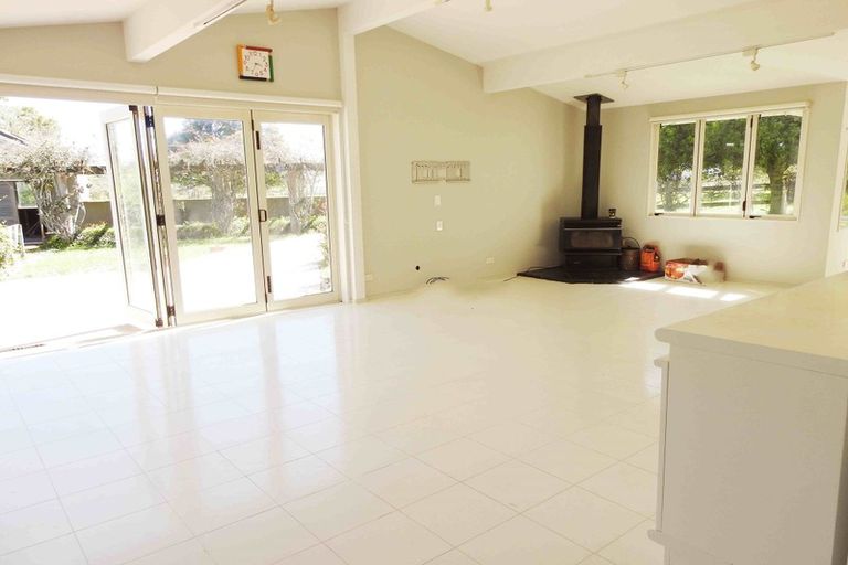 Photo of property in 271 Cossey Road, Drury, 2577