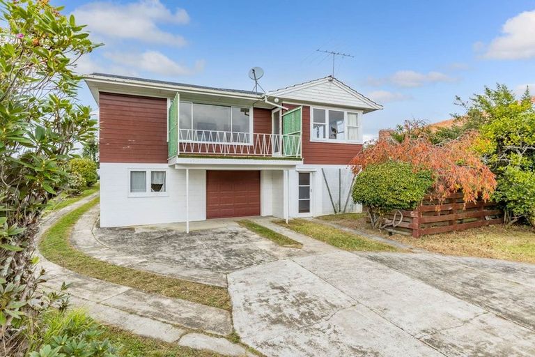 Photo of property in 474 East Coast Road, Windsor Park, Auckland, 0630