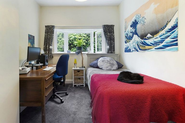 Photo of property in 7 Moana Road, Kelburn, Wellington, 6012