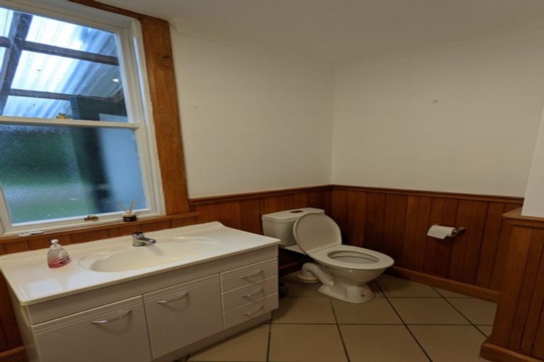 Photo of property in 11 Stuckey Street, Levin, 5510