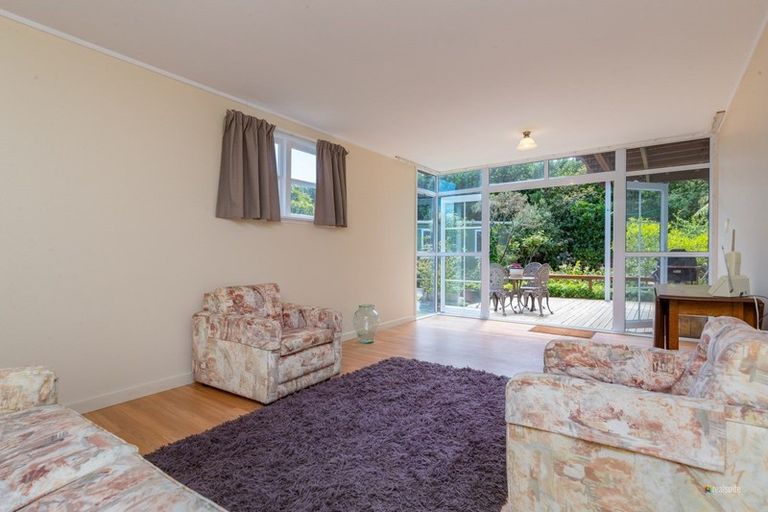 Photo of property in 12 Whanake Street, Titahi Bay, Porirua, 5022