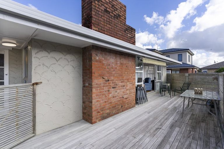 Photo of property in 34 Centreway Road, Orewa, 0931