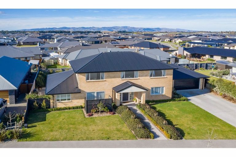 Photo of property in 52 Beaumont Drive, Rolleston, 7614