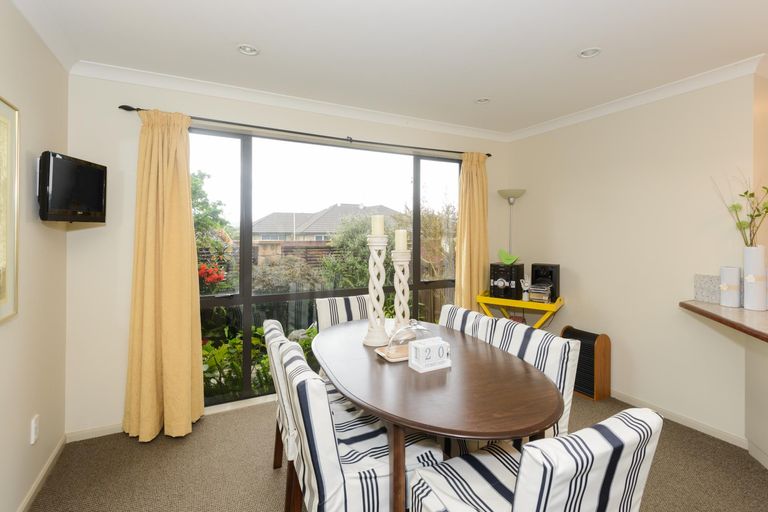 Photo of property in 12 Tennyson Avenue, Kelvin Grove, Palmerston North, 4414
