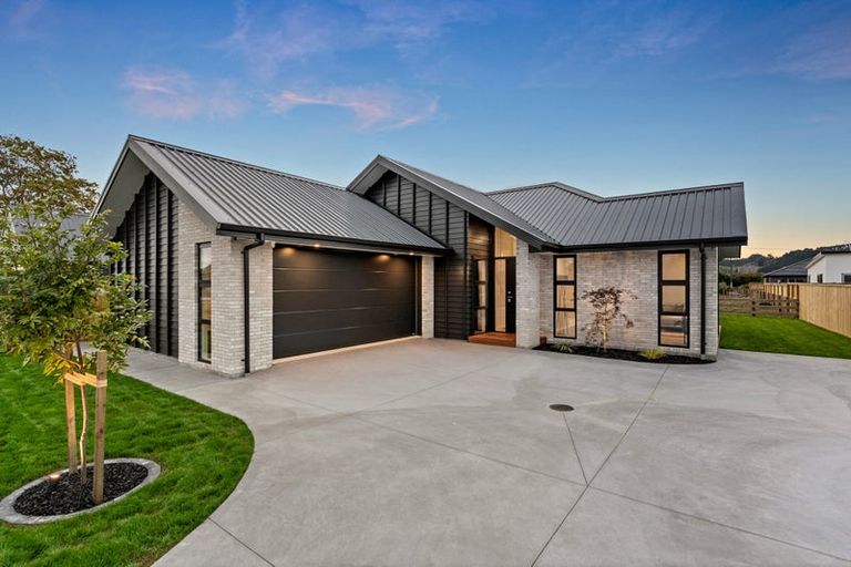 Photo of property in 4 Nau Mai Road, Clevedon, 2582