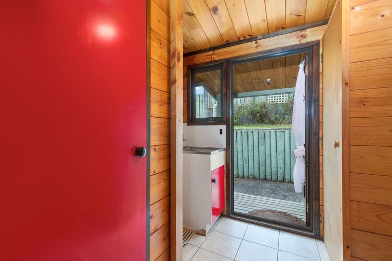 Photo of property in 5 Beryl Place, Pukehangi, Rotorua, 3015