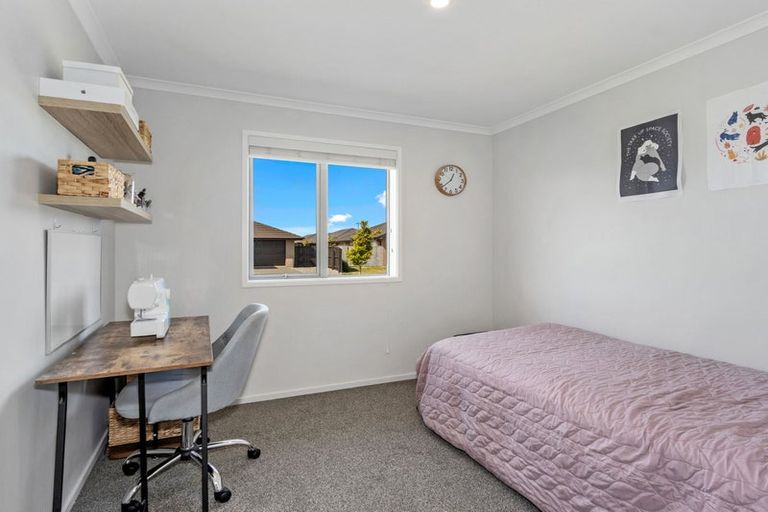 Photo of property in 33 Bradwell Crescent, Halswell, Christchurch, 8025