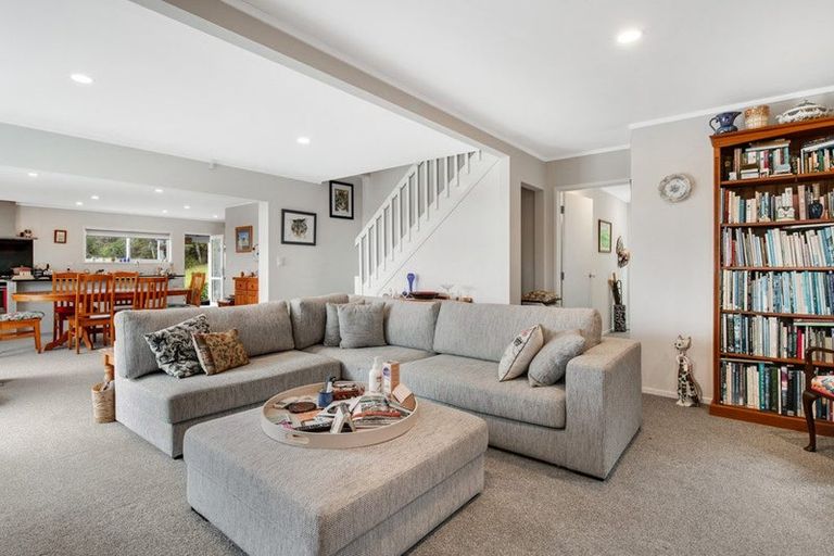 Photo of property in 812 Inland Road, Helensville, 0875