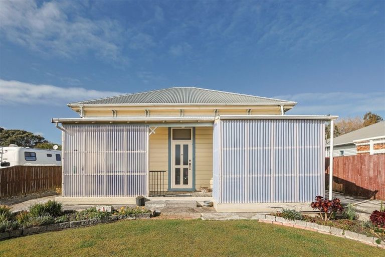 Photo of property in 60 Wakefield Street, Westport, 7825