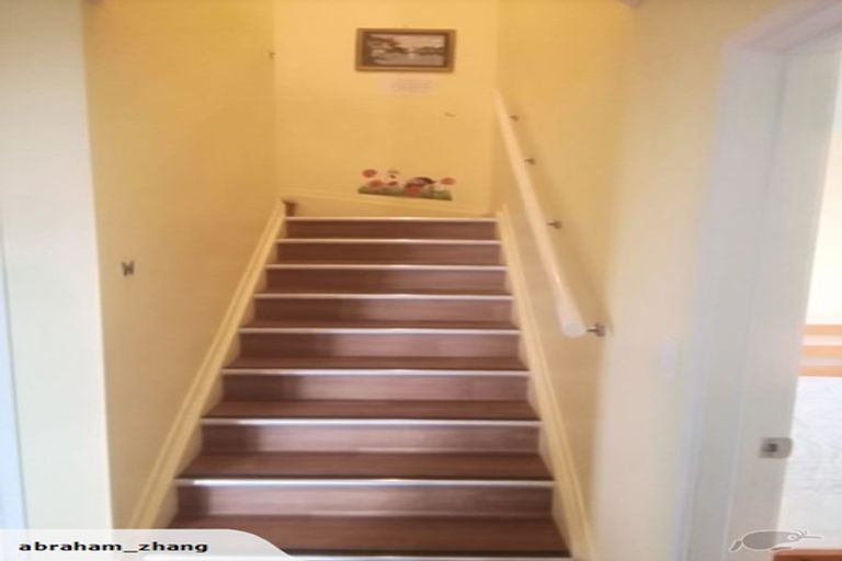 Photo of property in 13 Cooladerry Place, Rosehill, Papakura, 2113