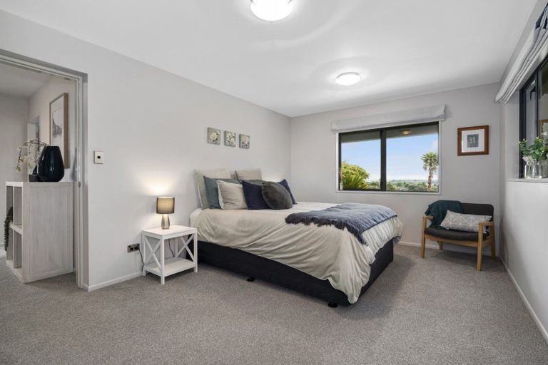 Photo of property in 25 La Cumbre Close, Bethlehem, Tauranga, 3110