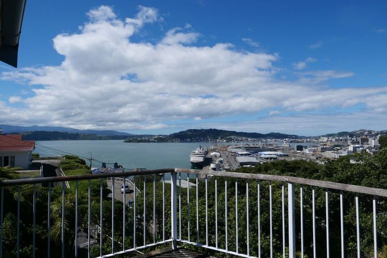 Photo of property in 125 Barnard Street, Wadestown, Wellington, 6012