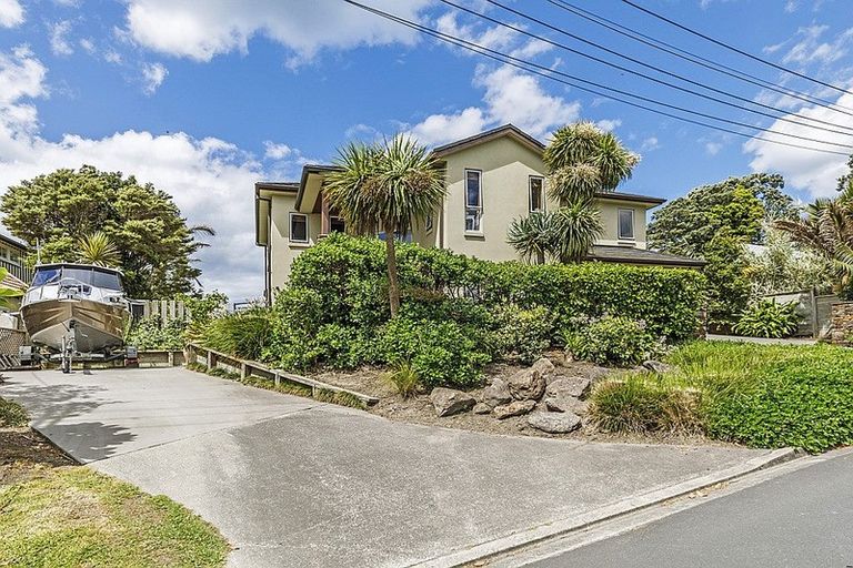 Photo of property in 24 Cliff Road, Torbay, Auckland, 0630