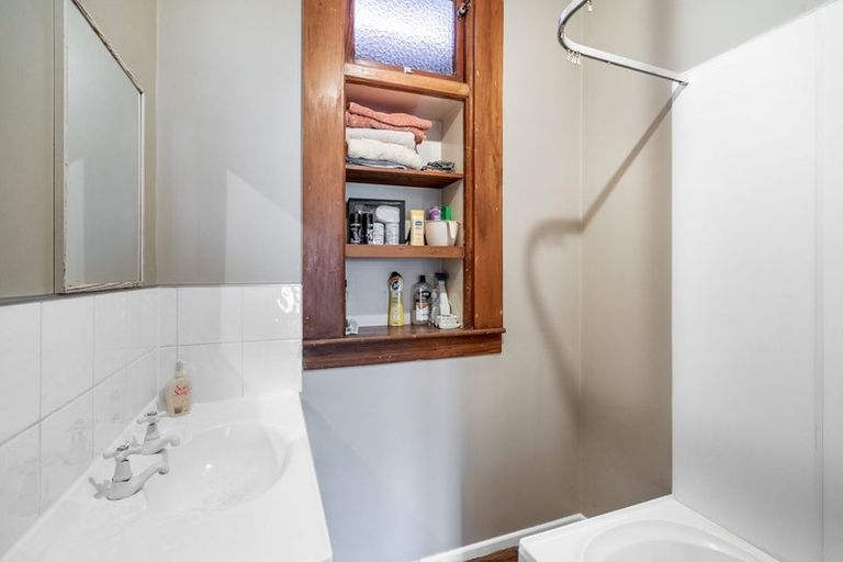 Photo of property in 20 Irving Street, Gore, 9710