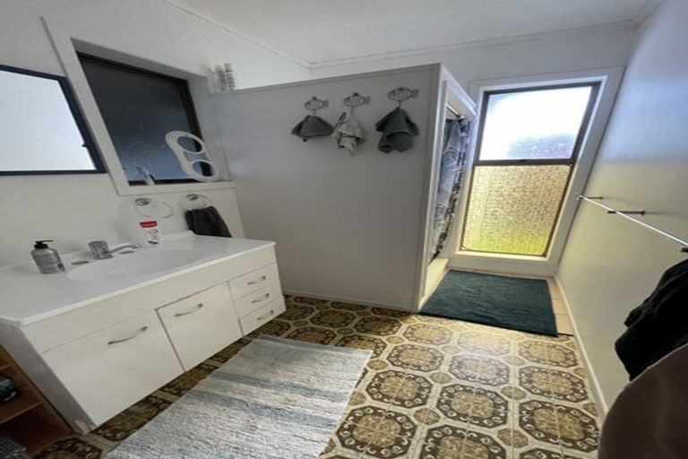 Photo of property in 1/37 Lynwood Road, New Lynn, Auckland, 0600