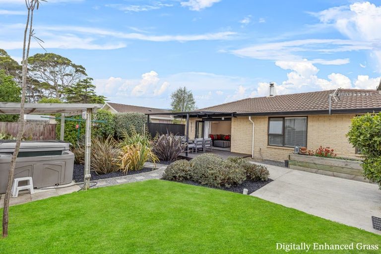 Photo of property in 7 Mchaffies Place, Wainoni, Christchurch, 8061