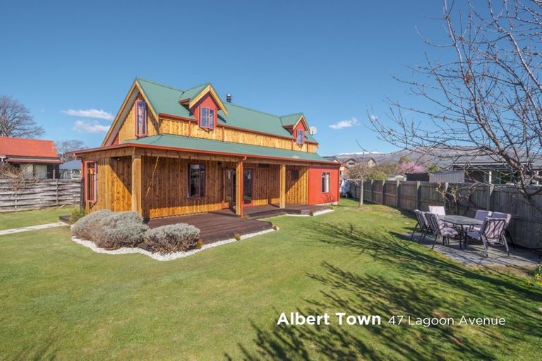 Photo of property in 47 Lagoon Avenue, Albert Town, Wanaka, 9305