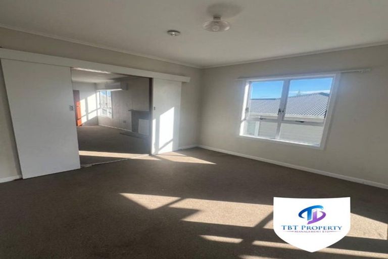 Photo of property in 145 Rosier Road, Glen Eden, Auckland, 0602