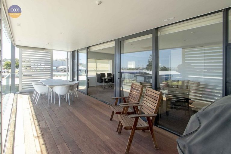 Photo of property in 301/7 Humber Street, Pandora, Napier, 4110