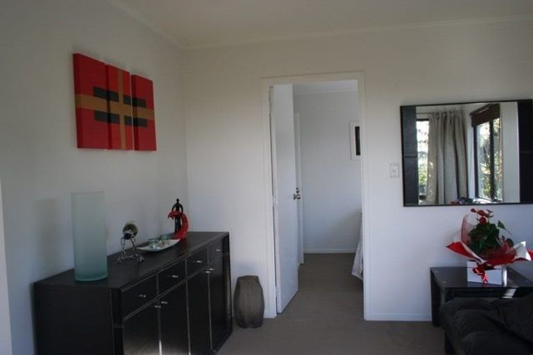 Photo of property in 441 Titirangi Road, Titirangi, Auckland, 0604