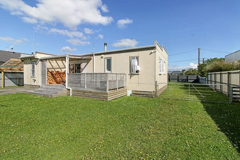 Photo of property in 11 Linklater Avenue, Foxton Beach, Foxton, 4815