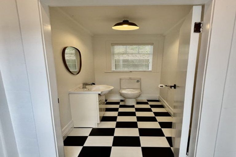 Photo of property in 42 Hohiria Road, Hataitai, Wellington, 6021