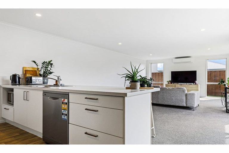 Photo of property in 5 George West Square West, Wigram, Christchurch, 8025