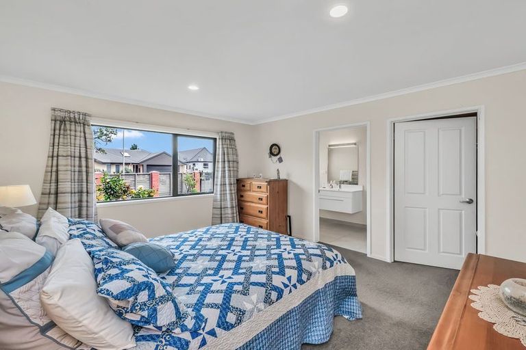 Photo of property in 6 Woodbank Street, Somerfield, Christchurch, 8024