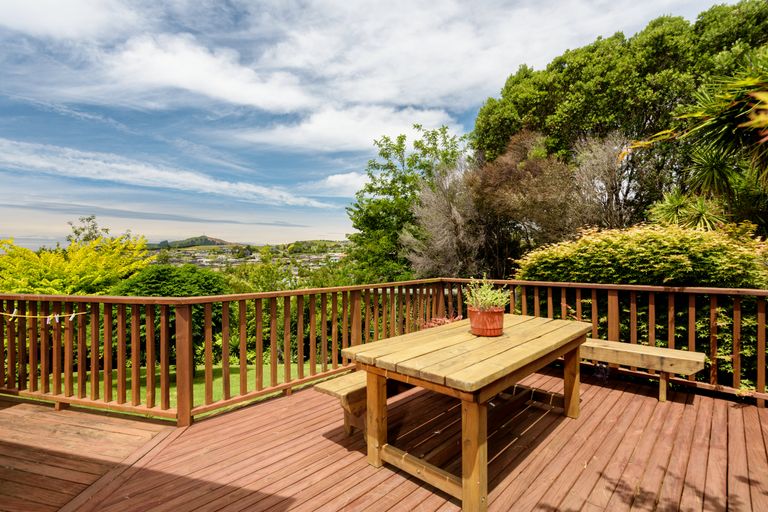 Photo of property in 47 Homestead Place, Welcome Bay, Tauranga, 3112