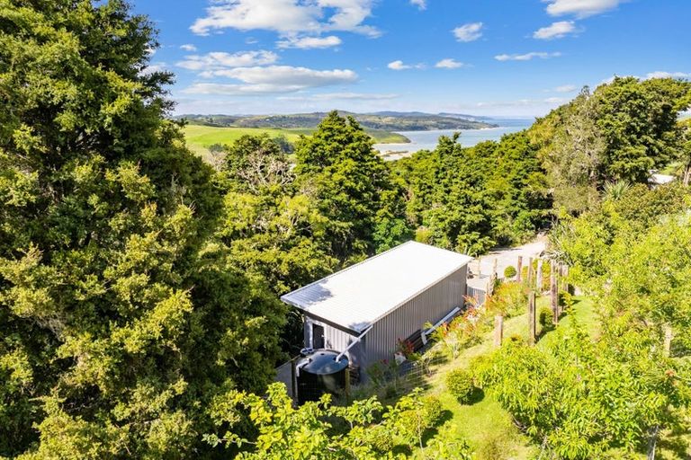 Photo of property in 205 Takahoa Drive, Kaiwaka, 0573