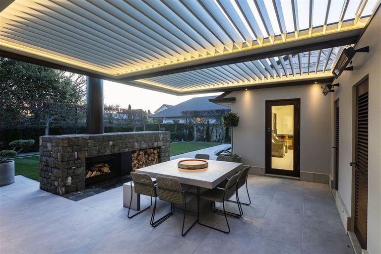 Photo of property in 87 Merivale Lane, Merivale, Christchurch, 8014