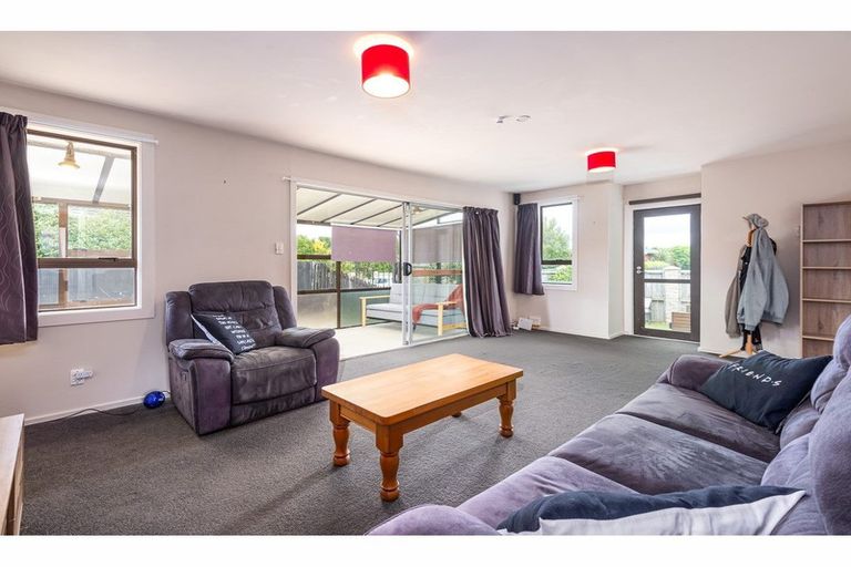 Photo of property in 37 Fern Drive, Halswell, Christchurch, 8025